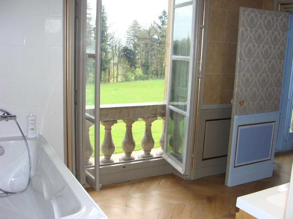 Le Château D'ailly * Parigny (Loire)